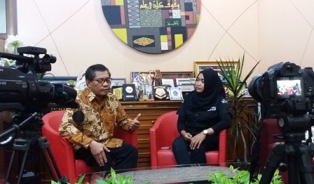 antv_wawancara_rektor_uad.jpg