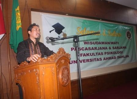 Dr. Dwi Sulisworo: Lulusan UAD Harus Berdaya Saing Global