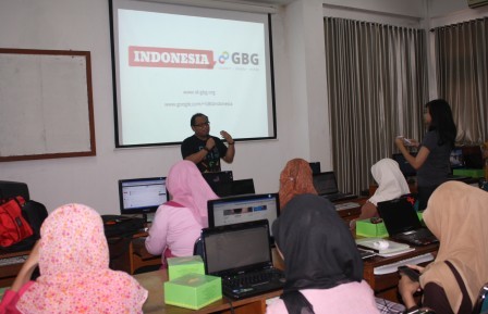 Kembangkan Kemampuan Mahasiswinya UAD Adakan workshop Femaledev google