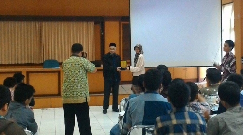 fti_uad_berikan_bekal_menyambut_mea.jpg