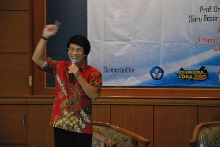 Seminar Nasional: Peran Pendidikan dan Islam  dalam Menghadapi Perubahan Sosial