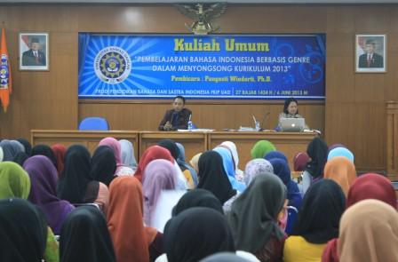 Kurikulum Bahasa Indonesia 2013 Tidak Sama dengan Kurikulum 1975