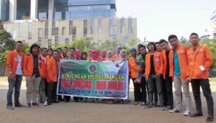 Mahasiswa Fakultas Hukum Kunjungi Tiga Institusi Negara