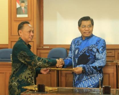 Fisika UAD Tambah Bidang Metrologi  MoU dilakukan dengan Balai Metrologi Yogyakarta