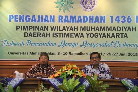 muhammadiyah_dan_masyarakat_berkemajuan_uad_2.jpg