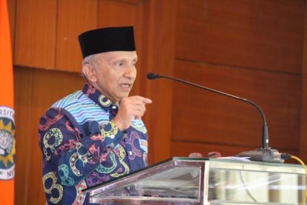 Pengajian UAD berama Amein Rais.jpg