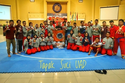 tapak_suci_uad_juara_umum_kejuaraan_airlangga_tapak_suci_university_open_international_championship.jpg
