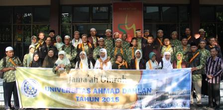 UAD Berangkatkan 35 Dosen dan Karyawan Umroh.jpg